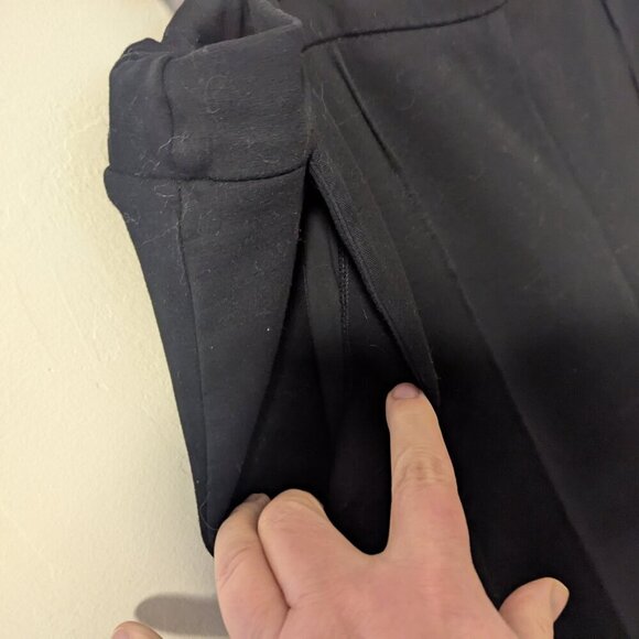 Banana Republic Scuba Knit Commuter Black Pant Pull On Stretch Ankle Crop LG - Picture 4 of 9